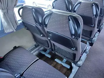 Fotele z półeczkami na laptopa
